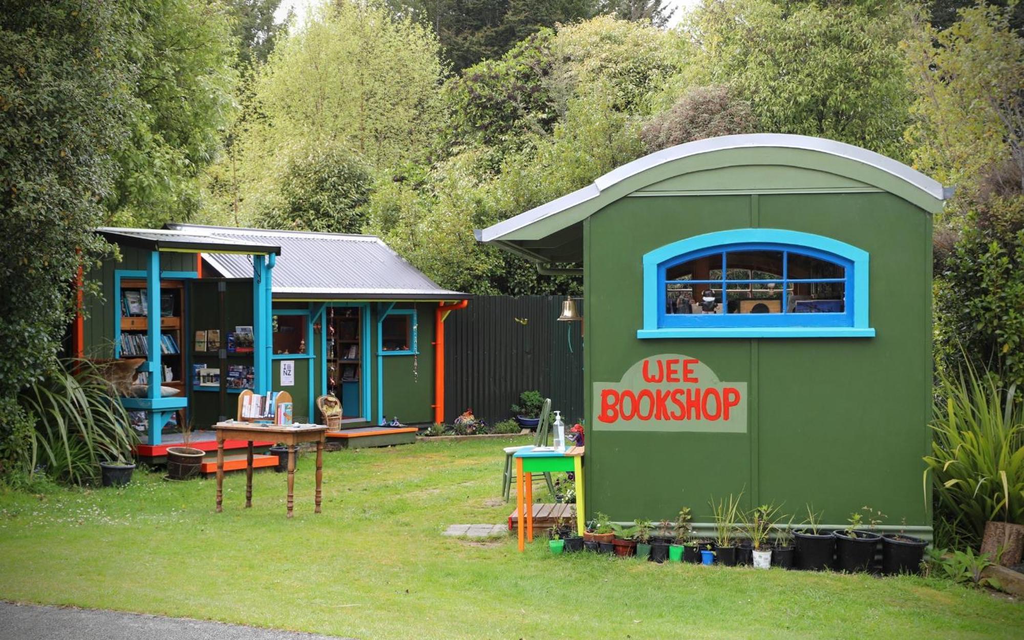 Catnap Cottage, Newly Renovated Manapouri Exterior photo
